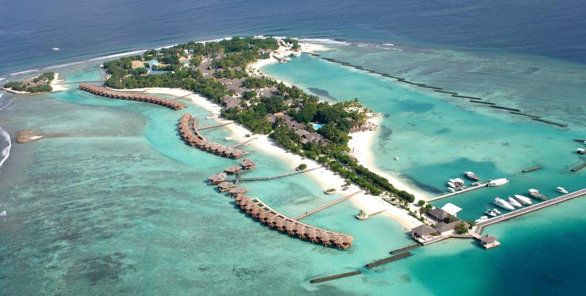 Sheraton Maldives Full Moon Beach Resort & Spa